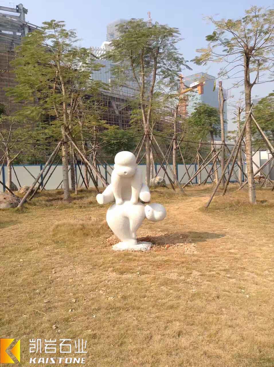 萌態(tài)可掬的小沙彌石雕 庭院設(shè)計中的禪意點綴